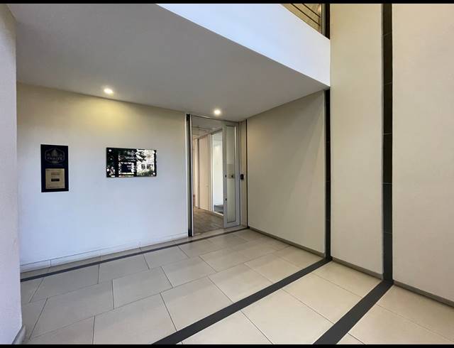322M² OFFICE TO LET IN SANDTON CENTRAL